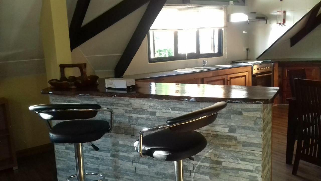 Апартаменты Shay Lyah Self Catering Виктория Экстерьер фото